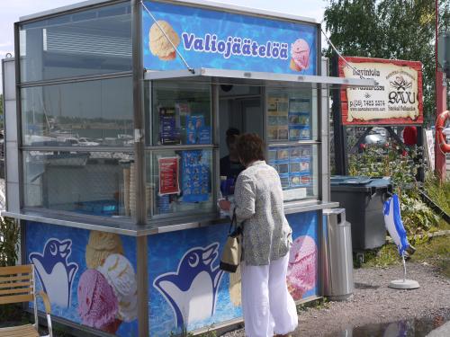 jäätelöä - ice cream